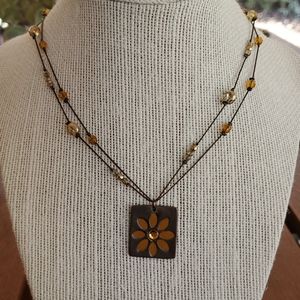 Layered pendant necklace